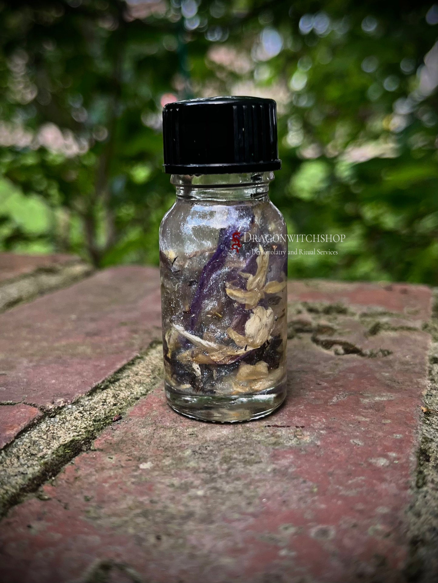 Moon Bloom – Dreamwork, Divine Feminine & Emotional Healing Oil